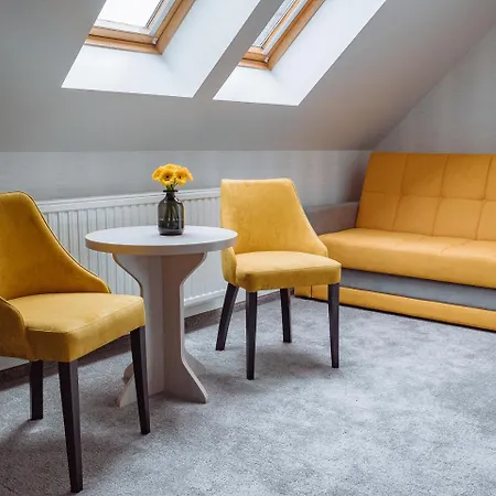 Chrobrego9 3* Boleslawiec (Lower Silesia)