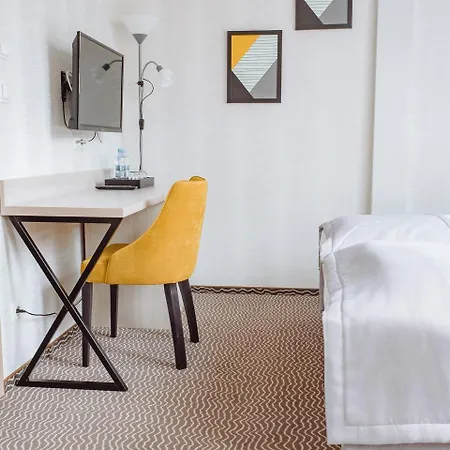 Chrobrego9 Ξενοδοχείο 3*