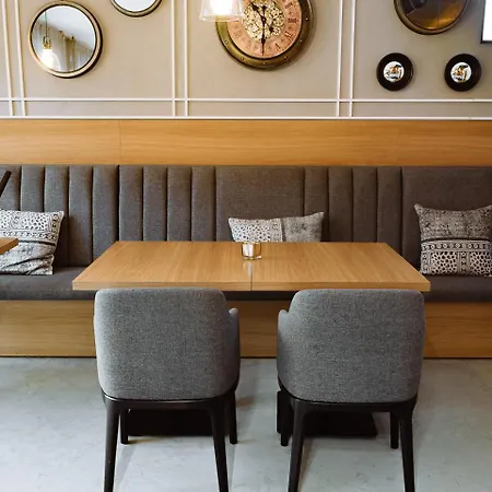 Chrobrego9 3* Boleslawiec (Lower Silesia)