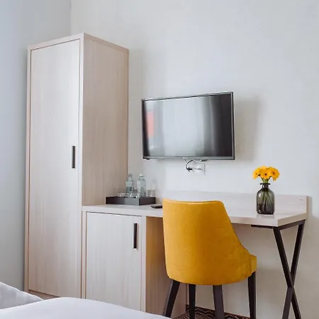 Ξενοδοχείο Chrobrego9