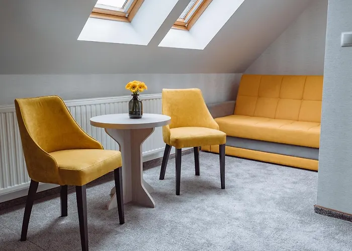 Chrobrego9 3* Boleslawiec (Lower Silesia)